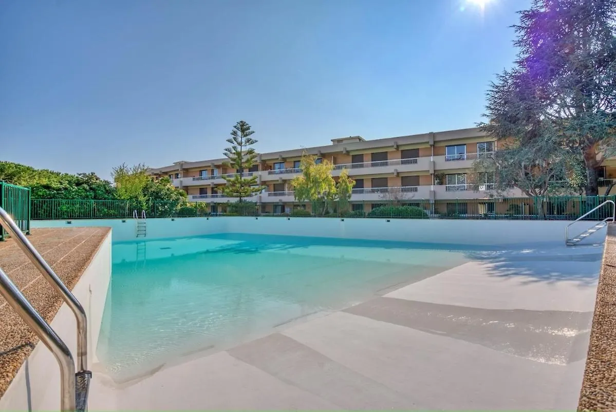 Dolce Vacanza Nice 0*,  France